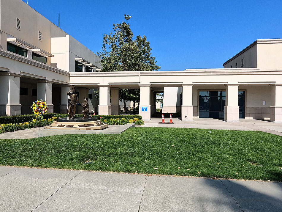 Police Memorial and plaza at Buena Park City Hall